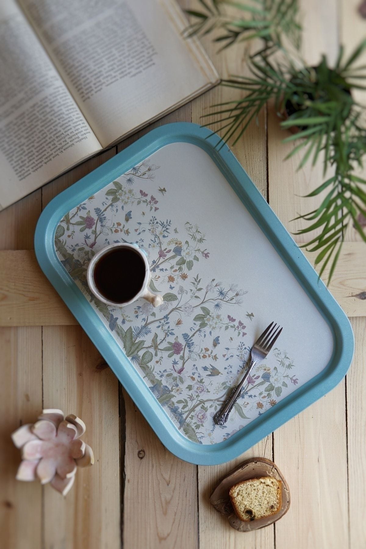 Flora Desenli Büyük Metal Tepsi, 28,5 x 40 cm