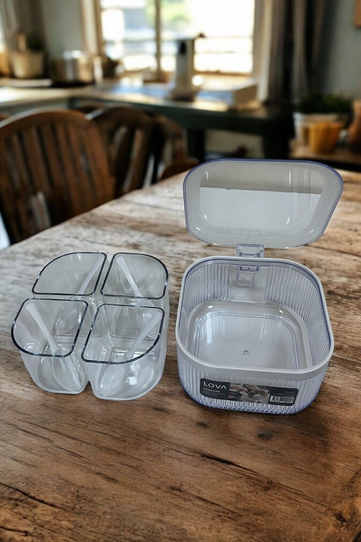 4 Bölmeli, 4 Kaşıklı, Kulplu Kapaklı Baharatlık, 1.1 lt, 3'lü Set