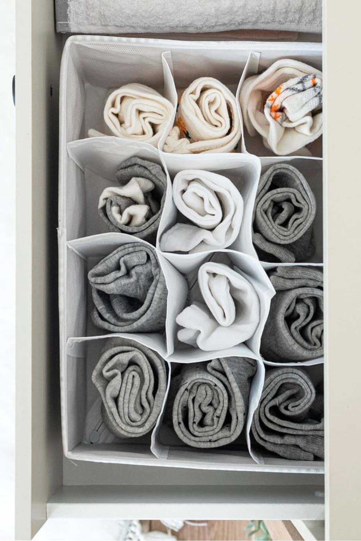 12 Bölmeli Çekmece Düzenleyici