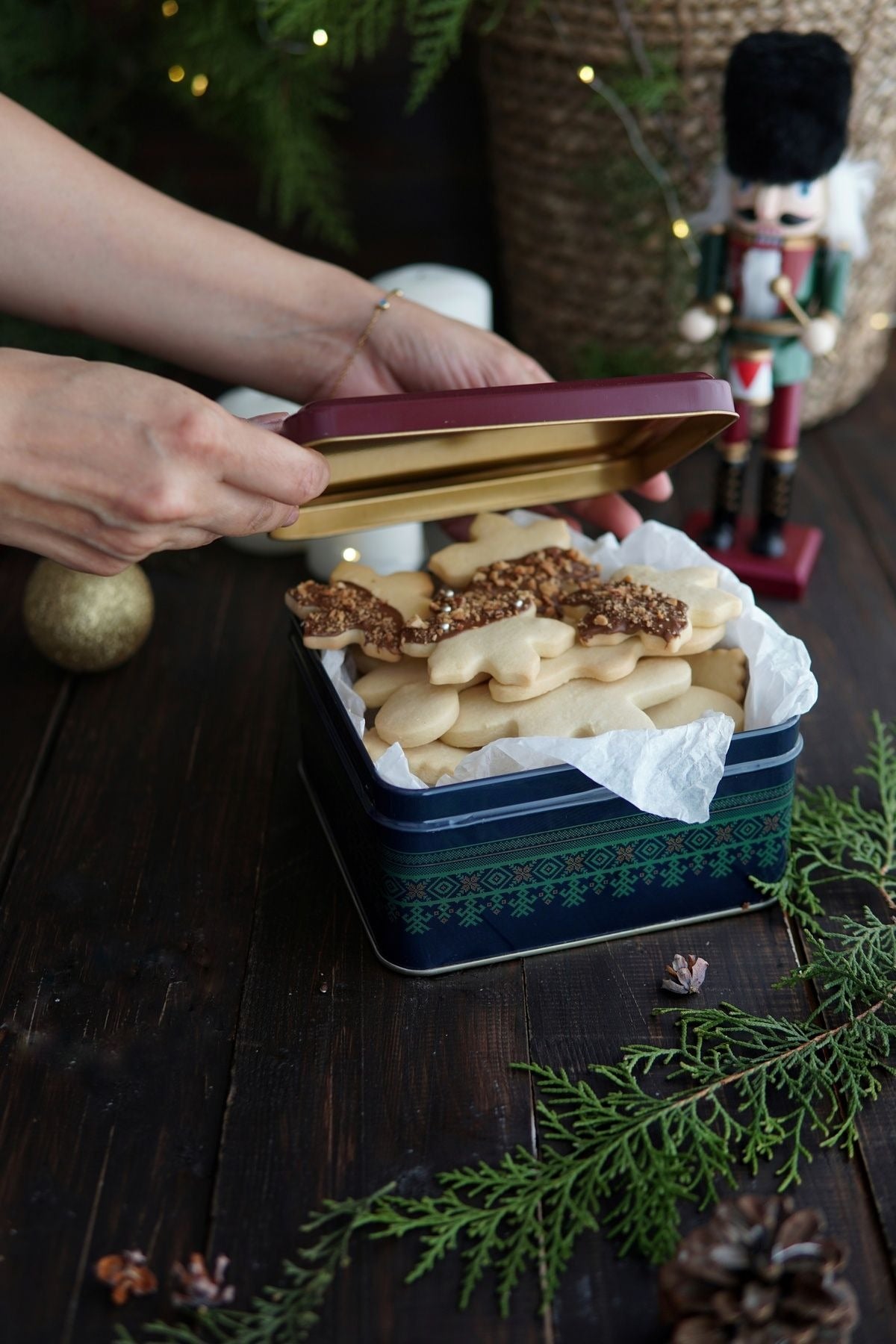 Kurşun Asker Desenli 2'li Metal Saklama Kabı Seti, 1,9 lt + 1,1 lt